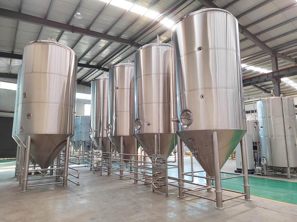 <b>20000L Jacketed conical ferme</b>